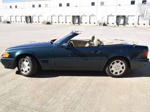 Used 1994 Mercedes-Benz SL 320 image 4
