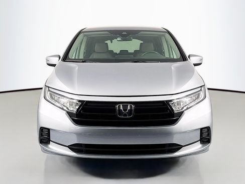 Certified 2024 Honda Odyssey EX image 2