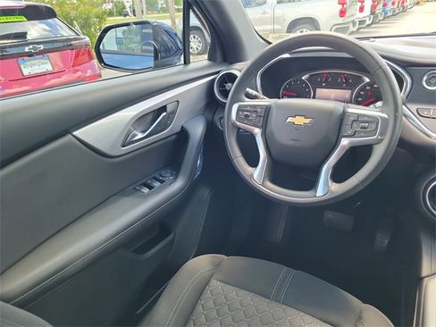 Certified 2022 Chevrolet Blazer LT image 12