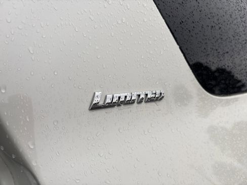 Used 2023 Toyota 4Runner Limited image 12