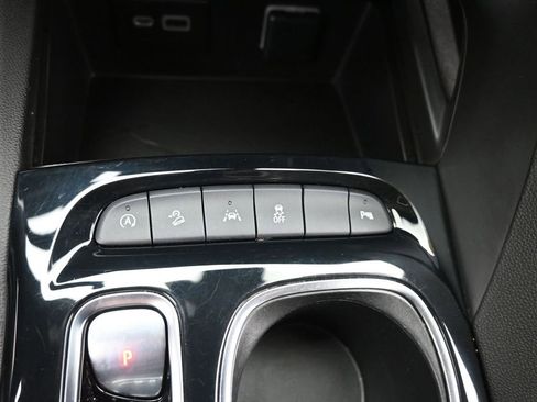 Used 2021 Buick Envision Essence AWD/4WD image 19