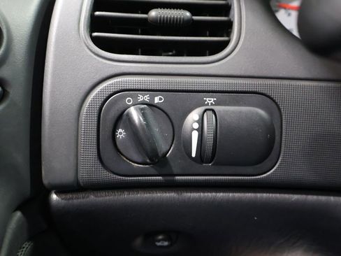 Used 2004 Dodge Intrepid SE image 26