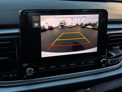 Used 2022 Kia Rio S image 22