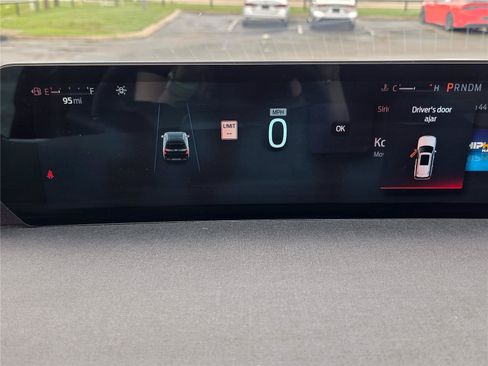 Used 2025 Ford Expedition Max Active AWD/4WD image 28