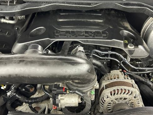 Used 2019 RAM 1500 Limited AWD/4WD image 40