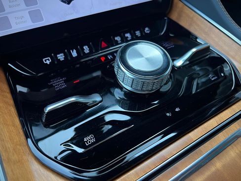 Used 2022 Jeep Grand Wagoneer Series II w/ Flexible Seating Group image 74