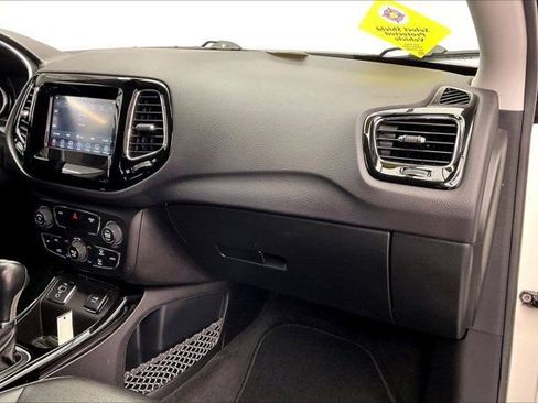 Used 2018 Jeep Compass Altitude w/ Popular Equipment Group image 15