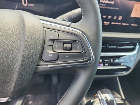 New 2026 Buick Envista Avenir FWD image 24