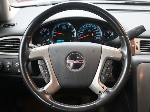 Used 2010 GMC Yukon XL SLT AWD/4WD image 25