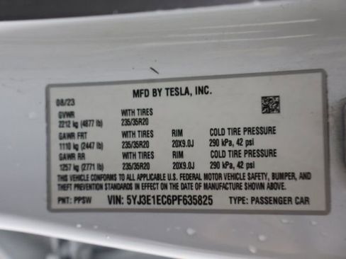 Used 2023 Tesla Model 3 Performance image 23