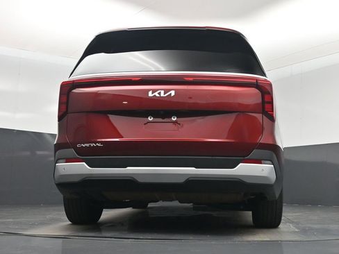 Certified 2025 Kia Carnival EX image 53