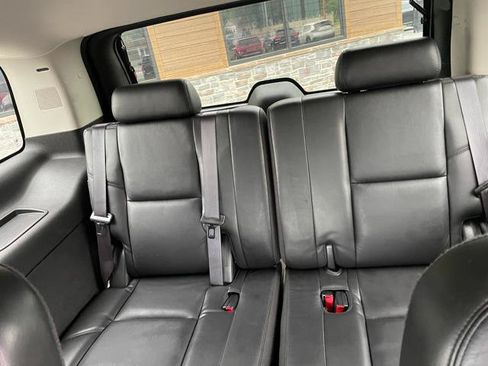 Used 2008 Cadillac Escalade AWD image 24