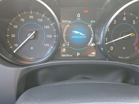 Used 2017 Jaguar XE Premium image 21