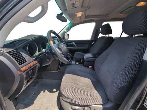 Used 2008 Toyota Land Cruiser w/ Upgrade Pkg AWD/4WD image 10