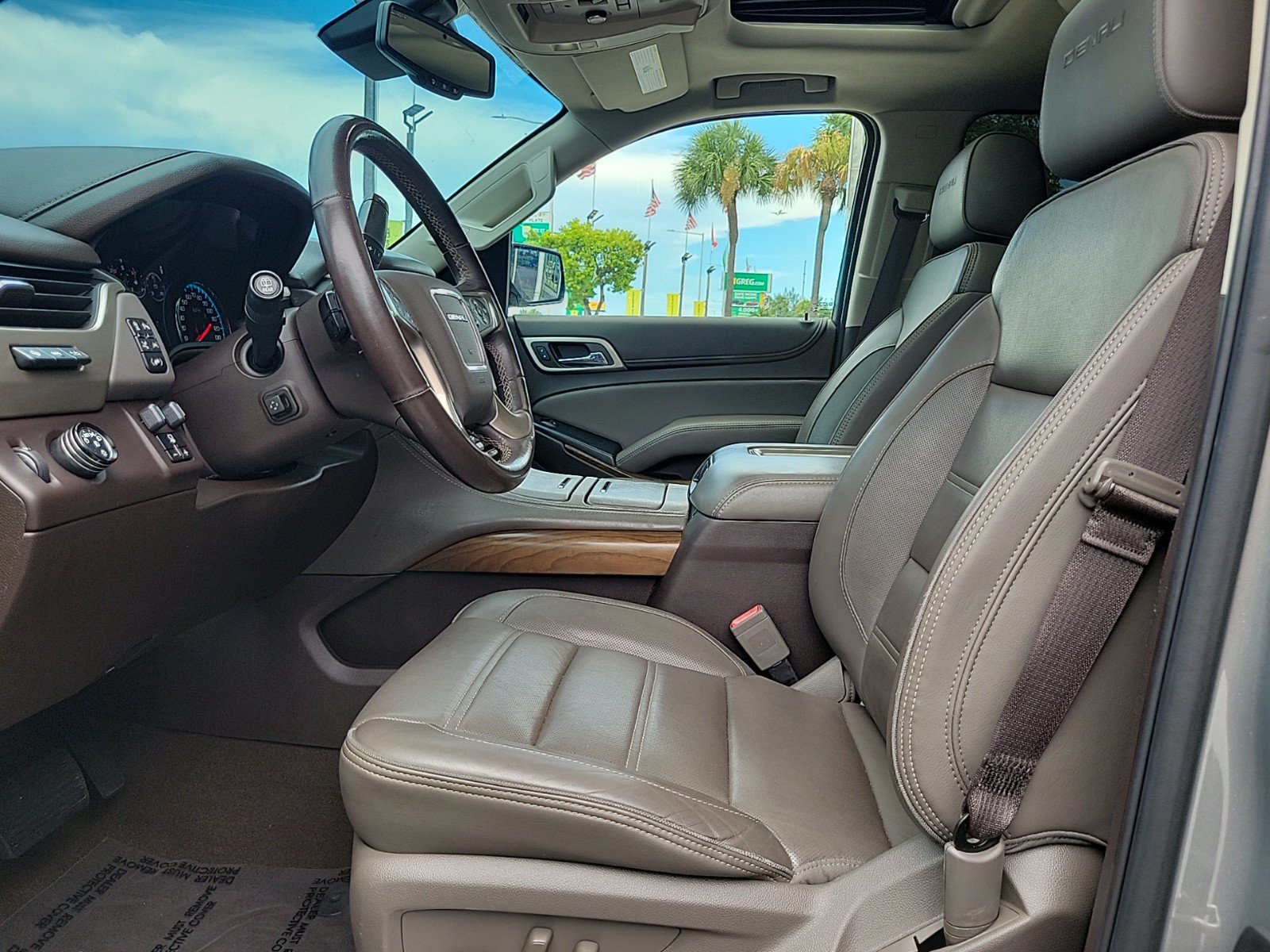Used 2019 GMC Yukon Denali w/ Denali Ultimate Package RWD image 14