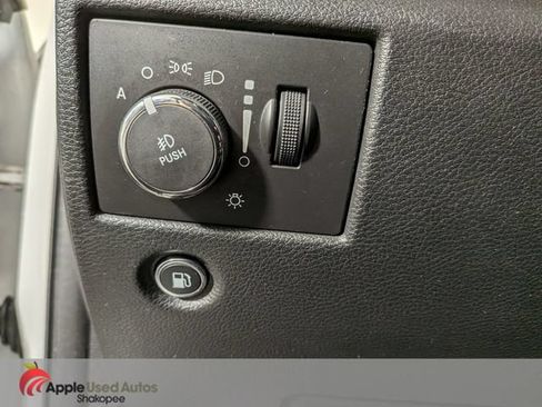Used 2015 Jeep Grand Cherokee Altitude AWD/4WD image 12