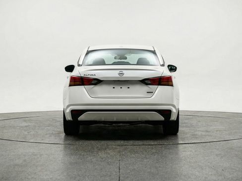 Used 2025 Nissan Altima 2.5 SV image 7