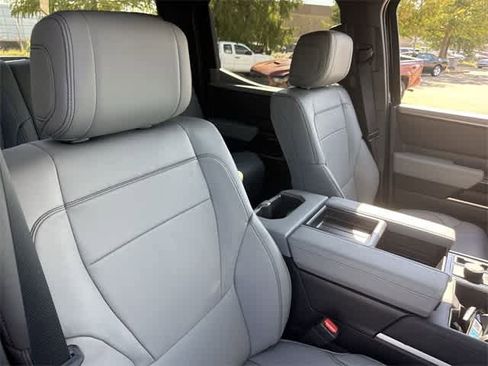Used 2026 Toyota Tundra Limited w/ Power Package image 18
