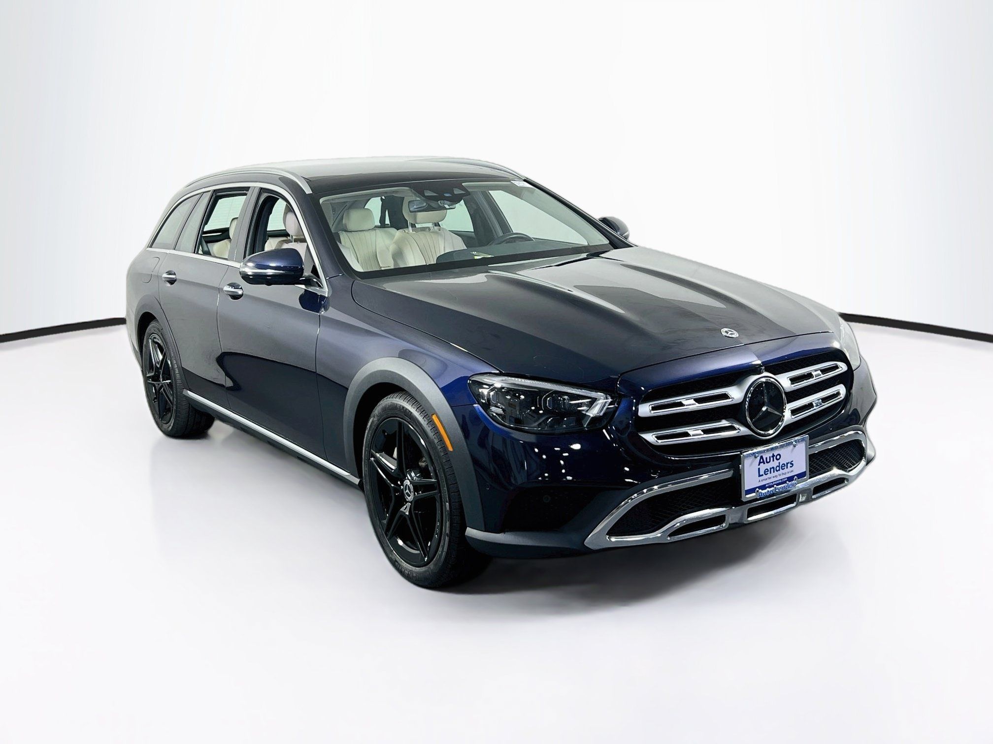 Used 2023 Mercedes-Benz E 450 4MATIC All-Terrain Wagon image 3