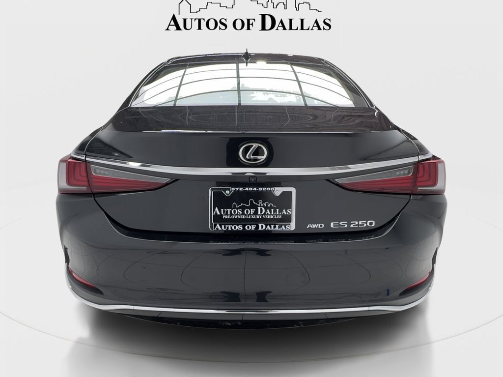 Used 2022 Lexus ES 250 w/ Accessory Package AWD/4WD image 10