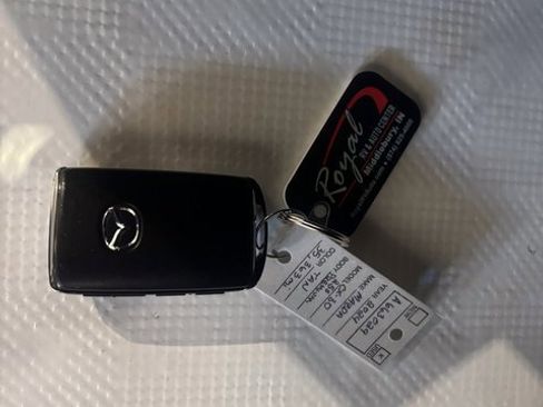 Used 2024 MAZDA CX-30 AWD 2.5 S w/ Premium Package image 33