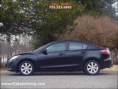 Used 2011 MAZDA MAZDA3 i Touring image 13