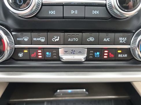 Certified 2024 Ford Expedition Max Limited image 21