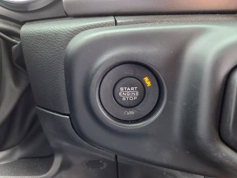 Used 2022 Jeep Wrangler Unlimited Willys image 32