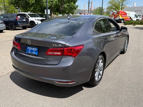 Used 2018 Acura TLX w/ Technology Package FWD image 4