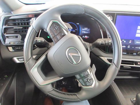Used 2025 Lexus RX 350h w/ Convenience Package AWD/4WD image 35
