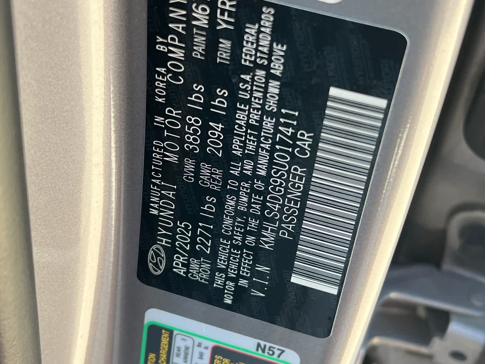 Certified 2025 Hyundai Elantra SEL FWD image 31