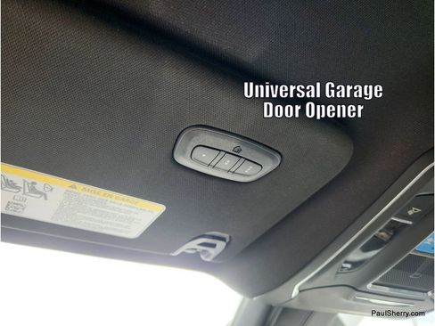 Used 2025 Jeep Wagoneer 4WD w/ Convenience Group I image 38