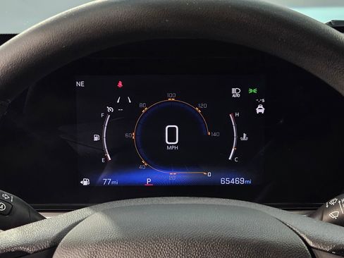 Used 2024 Chevrolet Trax LT image 15