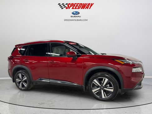 Used 2023 Nissan Rogue SL w/ SL Premium Package image 12