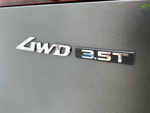 Used 2024 Genesis GV70 3.5T Sport w/ Sport Prestige Package AWD/4WD image 19