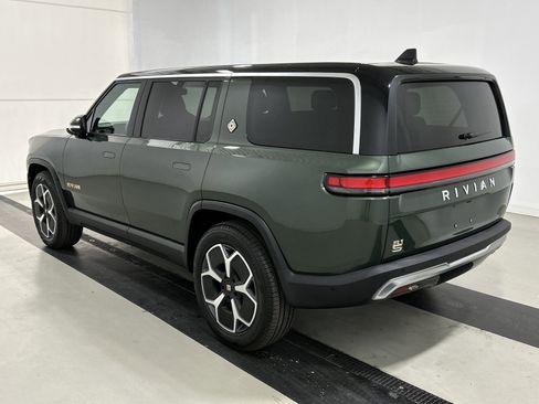 Used 2023 Rivian R1S Adventure image 3