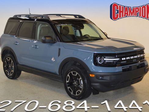 Used 2024 Ford Bronco Sport Outer Banks w/ Tech Package image 1