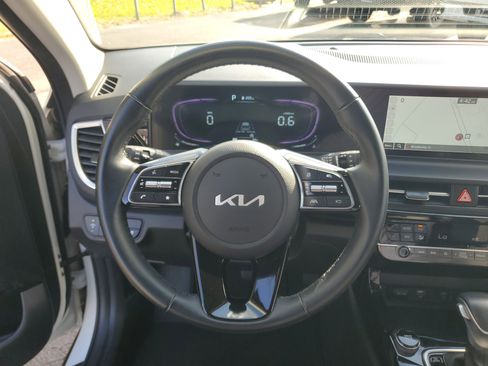 Used 2025 Kia Seltos S FWD image 25