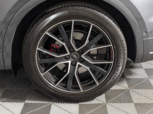 Used 2024 Audi SQ5 Prestige image 12