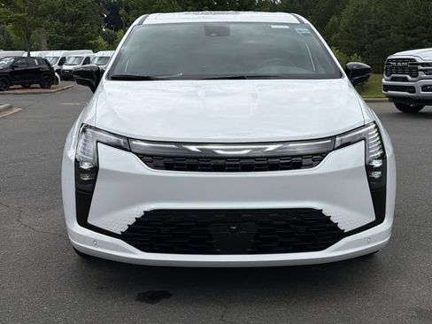 New 2027 Chrysler Pacifica Select FWD image 13