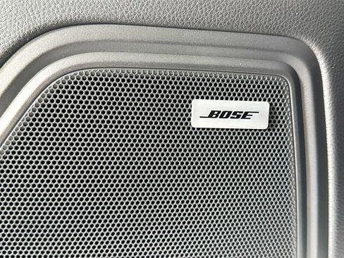 Certified 2020 Porsche Macan Turbo AWD/4WD image 23