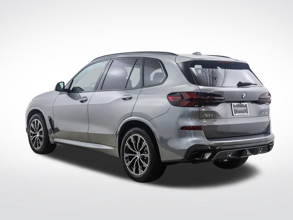 Used 2026 BMW X5 xDrive40i w/ M Sport Package AWD/4WD image 3