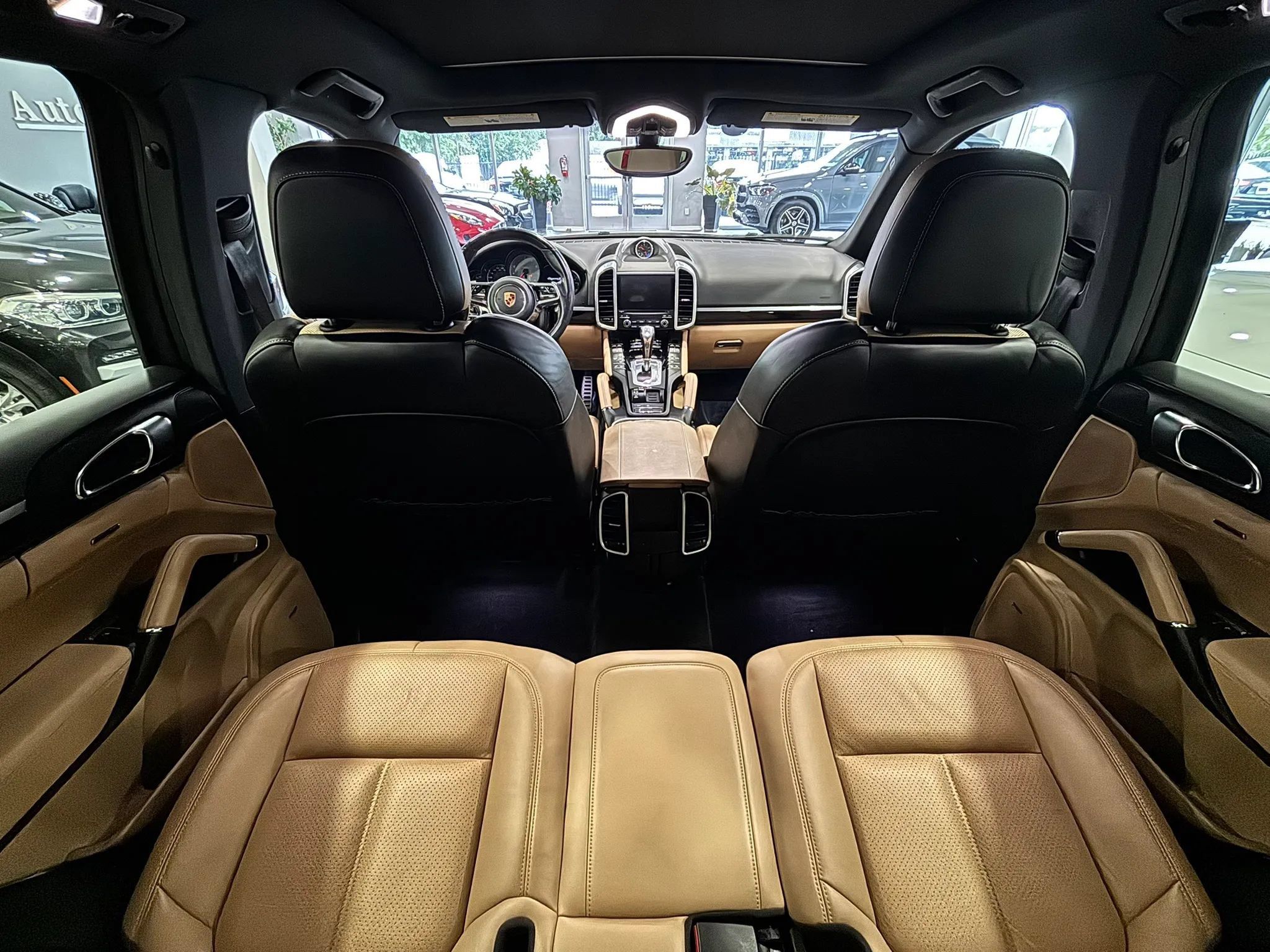 Used 2017 Porsche Cayenne S w/ Premium Package AWD/4WD image 49