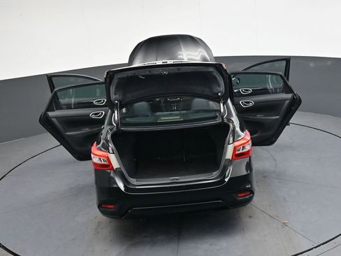 Used 2018 Nissan Sentra SV image 44