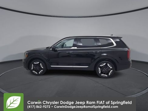 Used 2025 Kia Telluride S AWD/4WD image 9