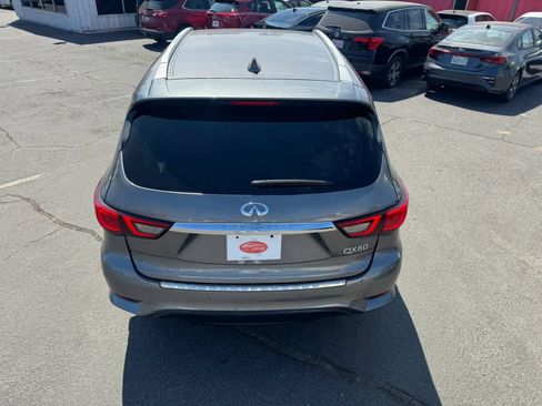 Used 2019 INFINITI QX60 Luxe w/ Essential Package FWD image 8