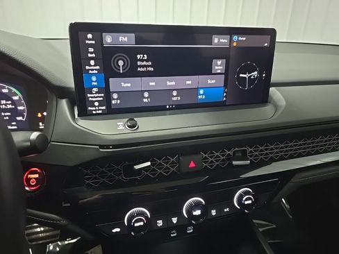 Used 2023 Honda Accord Sport image 25