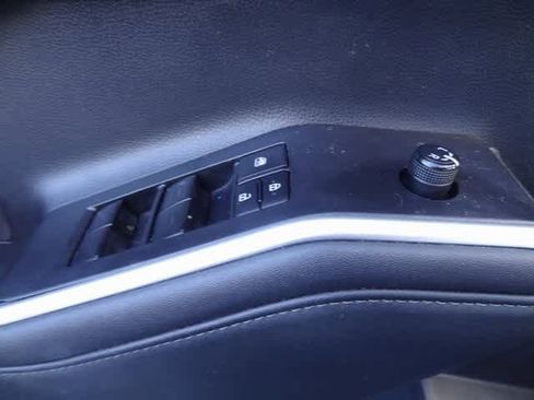 Used 2023 Toyota Highlander XSE image 8