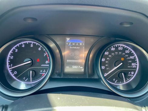 Used 2022 Toyota Camry SE FWD image 25