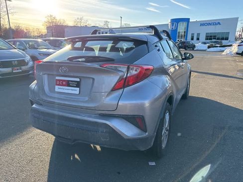 Used 2020 Toyota C-HR LE image 13